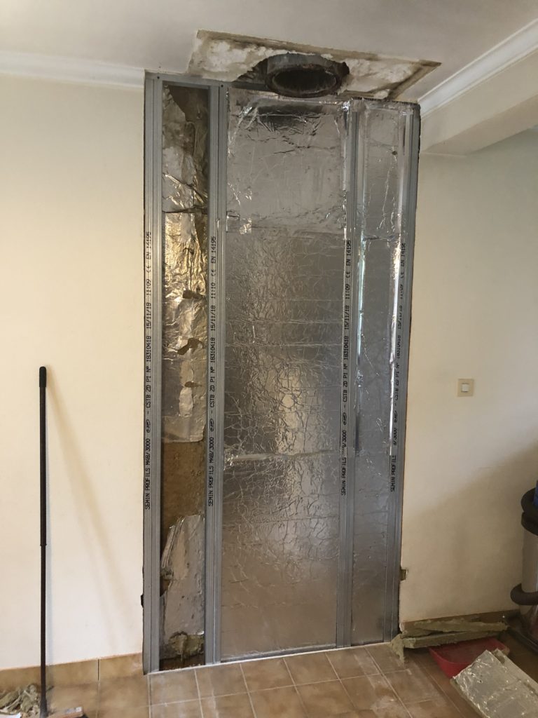 Réfection de mur après enlèvement de cheminée à Sarzeau - 2